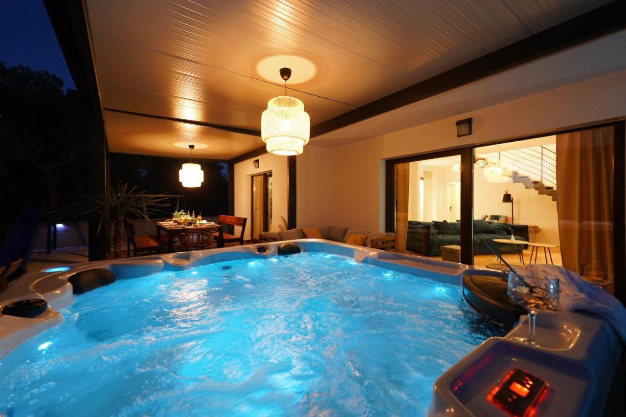 Villa Suncica With Heated Pool, Jacuzzi And Bikes Near Zadar Sukosan Bagian luar foto