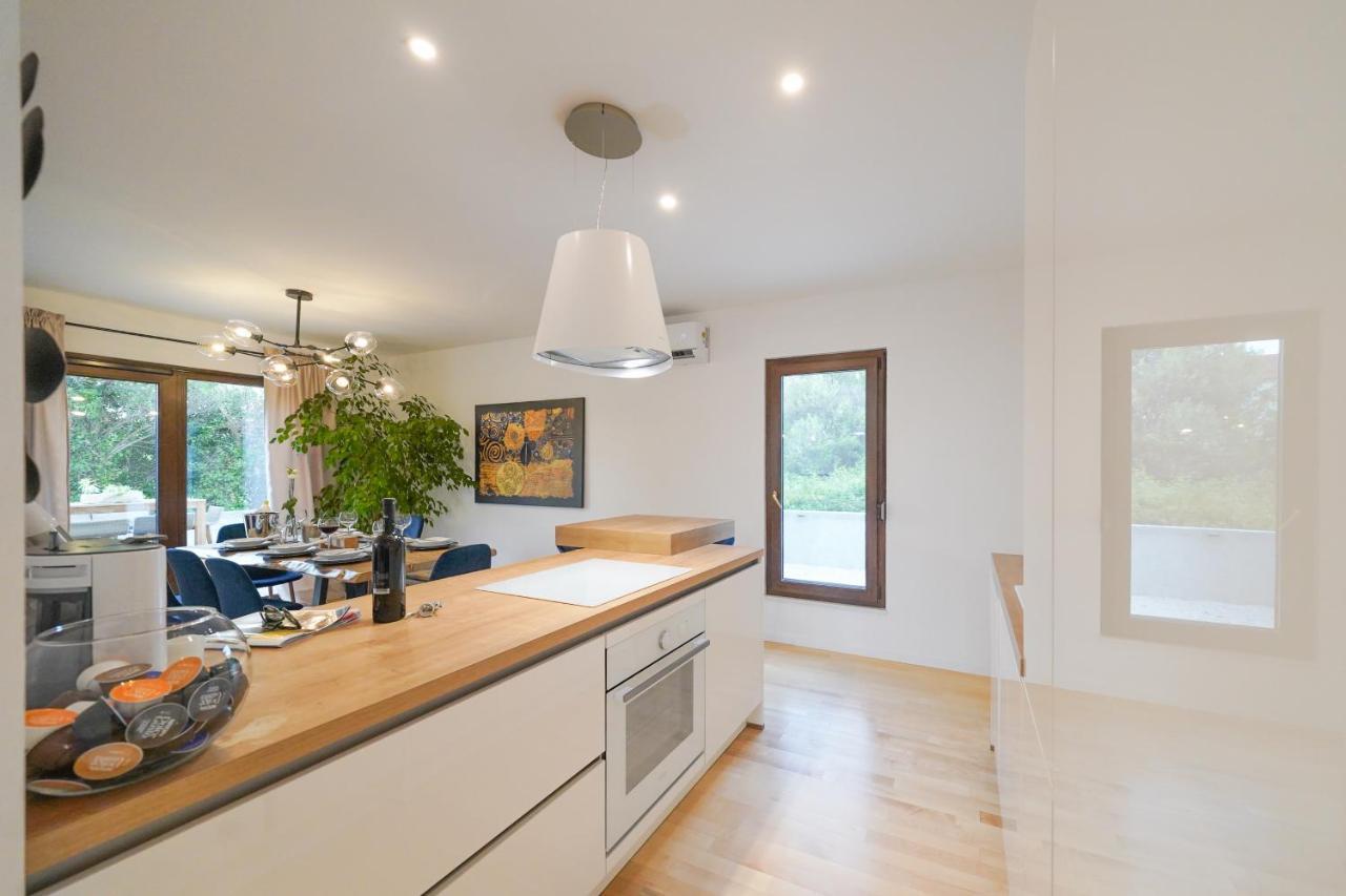 Villa Suncica With Heated Pool, Jacuzzi And Bikes Near Zadar Sukosan Bagian luar foto