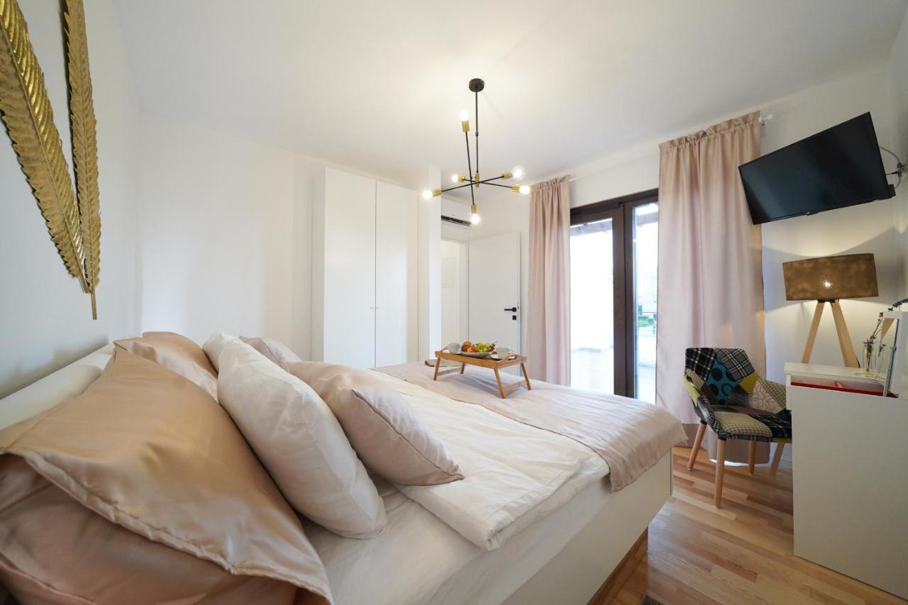 Villa Suncica With Heated Pool, Jacuzzi And Bikes Near Zadar Sukosan Bagian luar foto